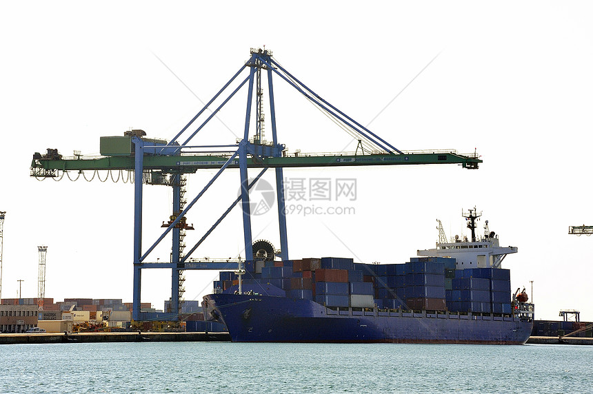 将集装箱运至Quy贸易货轮船运后勤衬垫贮存商业码头马赛油船图片