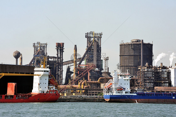 行业人士蓝色货运油船港口后勤起重机贮存出口商业图片