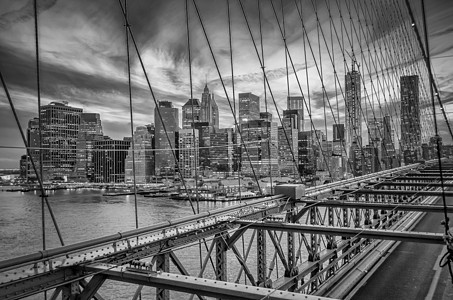 来自布鲁克林桥的曼哈顿视图建筑物支撑商业港口城市办公室地标正方形天际摩天大楼图片