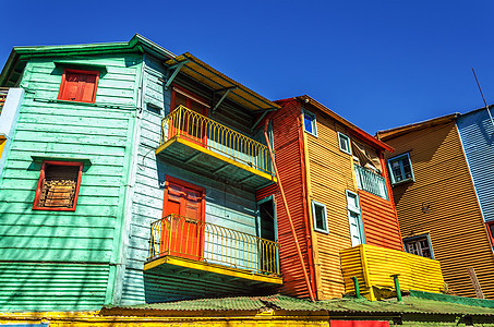 布宜诺斯艾利斯的亮色建筑学墙壁拉丁探戈邻里城市阳台窗户乡村文化图片