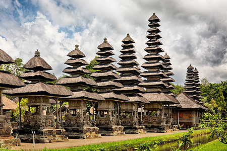 印度尼西亚巴厘Taman Ayun皇家寺庙天空花朵建筑学旅游文化国家宗教热带崇拜全景图片