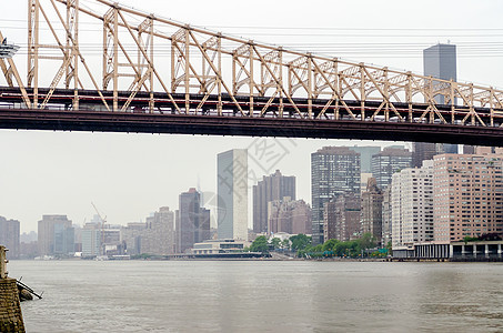皇后斯伯罗桥和联合国总部 曼哈顿基础设施景观国家建筑物运输建筑学反射桥梁过境风光图片