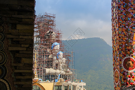 新的布泽新雕像文化寺庙旅行冥想石头古董照明精神宗教艺术图片