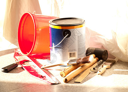 油漆用品工作阳光补给品床单画笔乳胶外套刮刀锤子背景图片