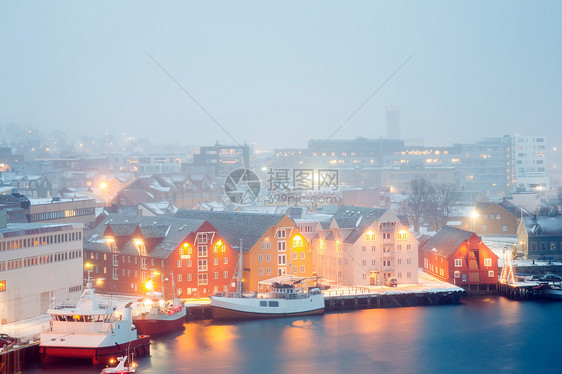 Tromso 城市风景冬季雾挪威图片