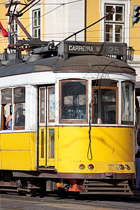 黄色电车旅行地标旅游景观车辆民众历史性运输城市图片