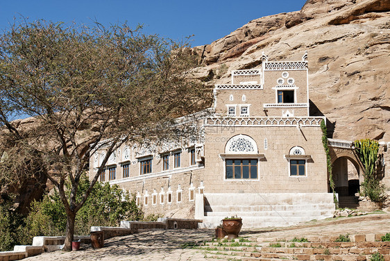 也门萨那附近的传统也门房子旅行沙漠风景丘陵外观装饰乡村建筑家园建筑学图片