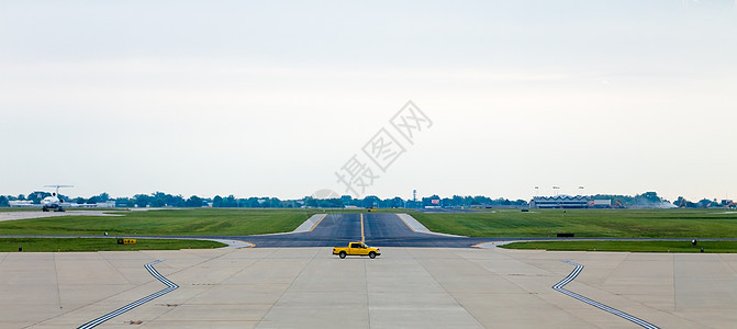 机场跑道停车场沥青船运航空公司飞机场喷气旅行天空航班公园图片