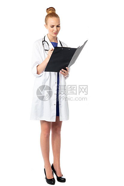 女医生看病记录的女性医生图片