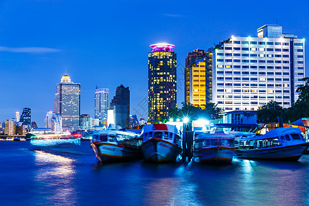 夜间曼谷天线建筑酒店景观地标市中心天空摩天大楼市容建筑学公司图片