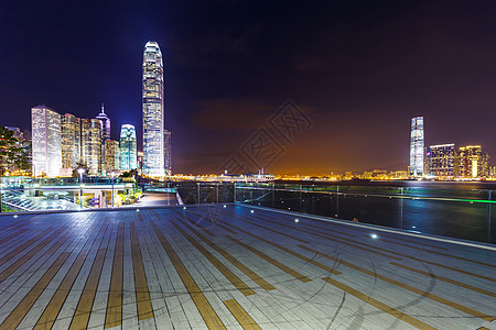 香港晚上的天线景观建筑天际办公楼商业办公室城市摩天大楼金融图片