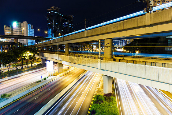 夜间交通繁忙运动通道运输踪迹港铁城市速度景观系统铁路图片