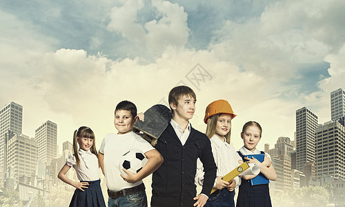 儿童群体团队孩子们安全帽足球语言男生童年滑板商业女孩图片