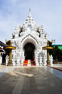 泰国北部兰蓬省的白庙寺 泰国北部反射教会艺术扫管蓝色寺庙传统镜子白色风格图片