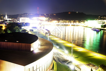 夜里林茨爬坡反射旅行教会溪流地标城市海岸建筑学风景图片