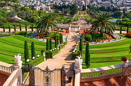 海法以色利的巴哈伊花园一幅美丽的图片海滩天空花园全景上帝教会太阳勘探旅行游客图片