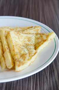 法式吐司棕色美食烹饪黄油盘子食物黄色早餐面包油炸图片