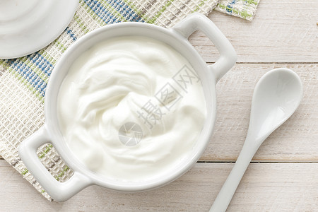酸酸奶油牛奶木头制品奶油厨房桌子陶瓷美食乡村烹饪图片