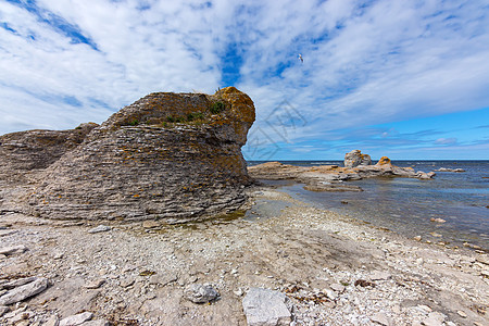 瑞典高特兰岩石海岸的利姆斯通悬崖图片
