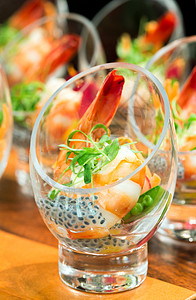 三文鱼沙拉虾鸡尾酒美食尾巴市场主菜烹饪海鲜盘子食物营养照片背景