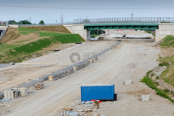 正在重建的公路上交通现代化支架立交桥酒吧工业天空码头建筑学障碍图片