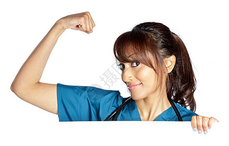 有吸引力的印度妇女孤立在白种背景上擦洗微笑工作蓝色全科幸福医生医疗女性广告牌图片
