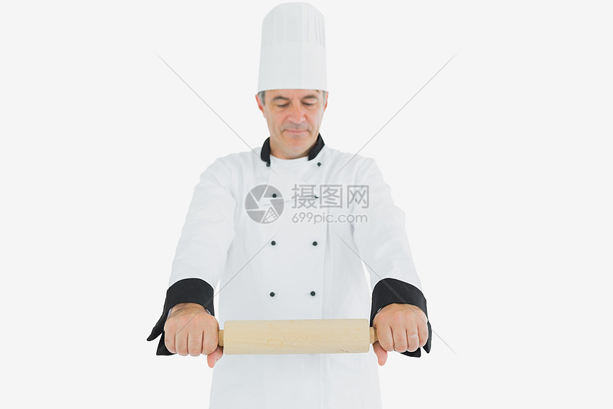 男厨员拿着滚针擀面杖食物厨房男性职业工人厨师用具白人制服图片
