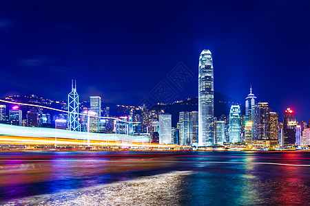晚上在香港地标大楼摩天大楼企业金融天空市中心商业办公楼商业区图片