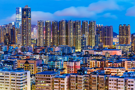 夜里九龙区建筑天际房屋公寓住房天线鸟瞰图市中心住宅图片