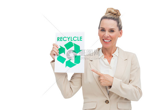 推动回收利用和环境的微笑女商业妇女促进循环利用及环境图片