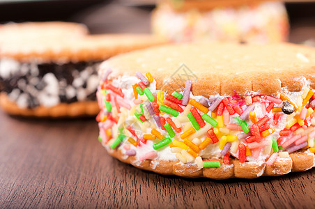 美味饼干珠子甜点宏观早餐巧克力馅饼饮食摄影蓝色蛋糕图片