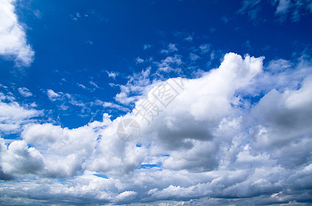 蓝蓝天空阳光天蓝色照片蓝天蓝色季节空气气候天气积雨图片