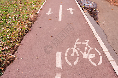 自行车牌线条轮子运输信号自行车公园交通路线路标地面图片