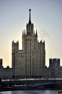 莫斯科 斯大林摩天大楼在科泰尔尼切斯卡雅银行历史星星日落建筑学窗户国家尖塔摩天大楼地标房子图片