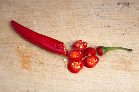 切片辣椒辣椒植物美食香料胡椒蔬菜烹饪厨房水果宏观燃烧图片