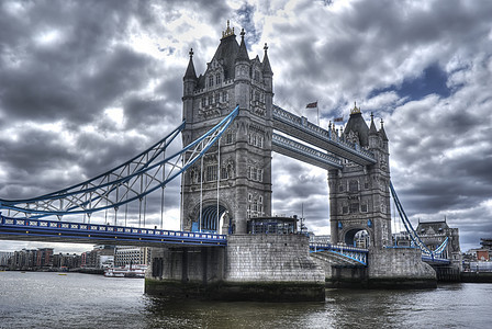 伦敦高塔桥的美丽景色首都国家城市阳光王国蓝色建筑学天空地标石头图片