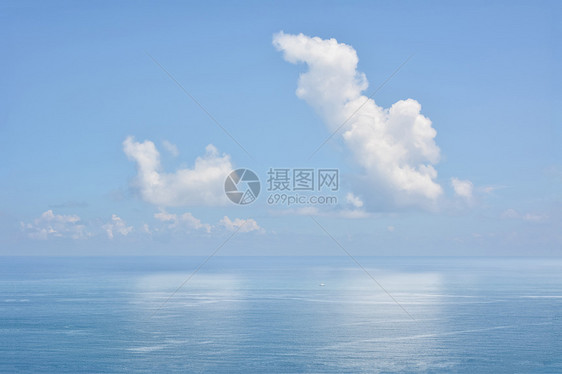 海面上空的云层天空地平线波纹云景海浪天堂气象海景气候环境图片