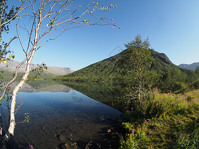 山中湖边科拉旅行大合唱阴霾岩石地块阴影旅游石头半岛图片