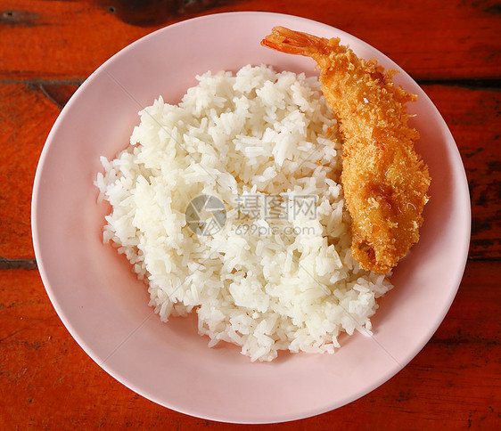 大米和虾面自助餐饮食文化木头油炸烹饪小吃筷子桌子香料图片