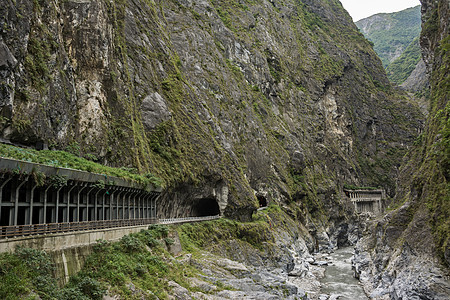 Taroko国家公园地标石头瀑布岩石地理环境洞穴森林峡谷旅行图片