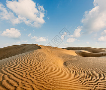 印度拉贾斯坦邦Thar沙漠的Dunes旅游沙丘日落天空土地观光沙漠旅行日光风景图片