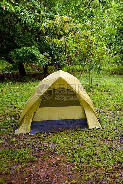 户外帐篷绿色冒险运动营地娱乐环境旅游图片