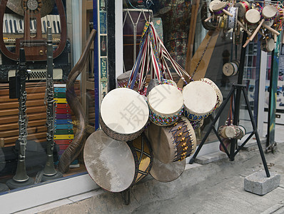 伊斯坦布尔商店的Souvenir鼓鼓圆圈艺术乐器纪念品工艺装饰水平音乐旅行风格图片