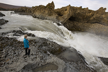 冰岛戈达福斯瀑布附近图片
