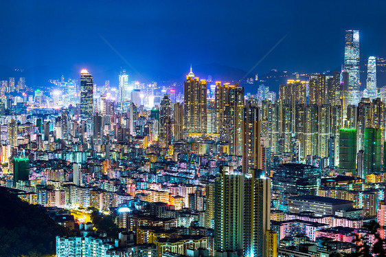 夜里香港市风景城市住宅建筑鸟瞰图公寓市中心公寓楼住房民众景观图片