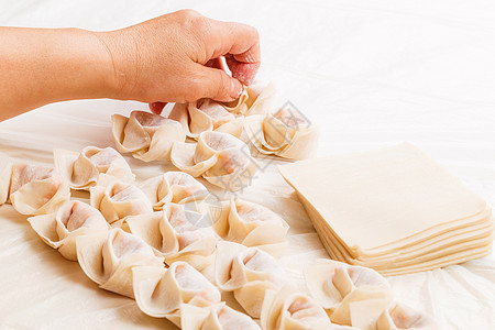 制作中国面团南瓜新年烹饪手工包装雕刻水角月球饺子农历图片