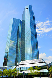 德国德意志银行法兰克福美因 德国黑森天际蓝色摩天大楼玻璃商业正方形阳光艺术经济购物图片