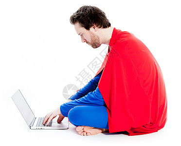 在演播室中拍摄的有吸引力的caucasian男子愤怒互联网电子邮件戏服悲伤笔记本电脑情绪白色男性图片