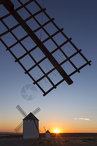 La Mancha日落-西班牙图片
