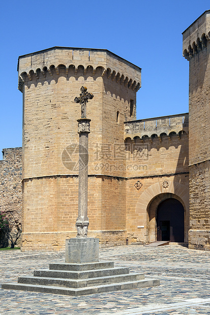 波布尔特修道院加泰罗尼亚西班牙旅行旅游皇家回廊建筑学教会地标教堂拱门图片